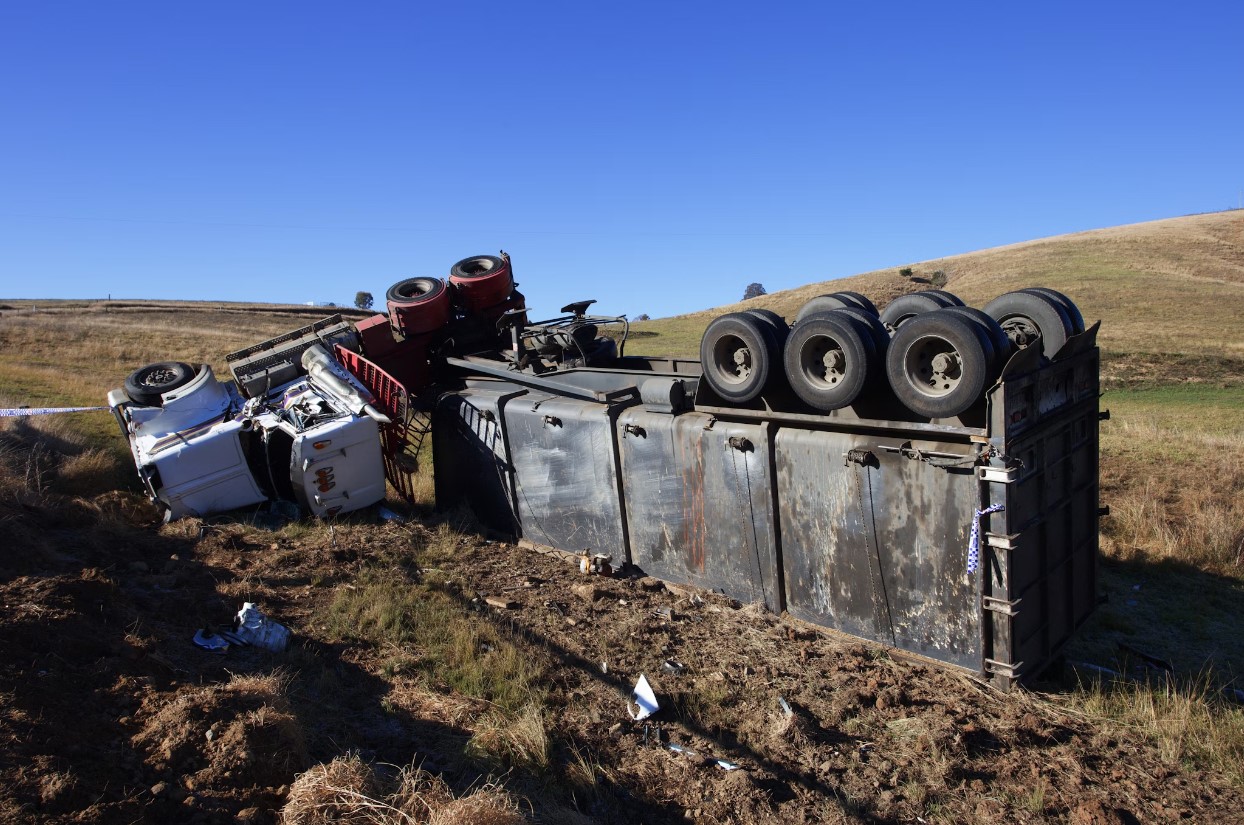 How to Respond to Truck Crashes in Colorado Springs?