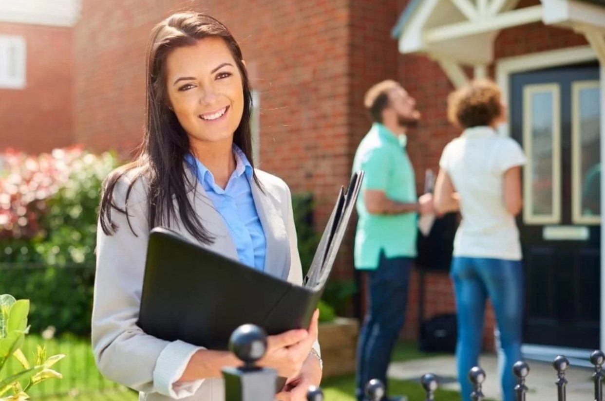 Role of Real Estate Sales Environments in Home Buying Decisions