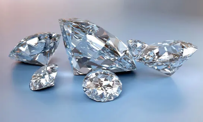 The Subtle Differences Between Selling Set Jewelry and Loose Diamonds