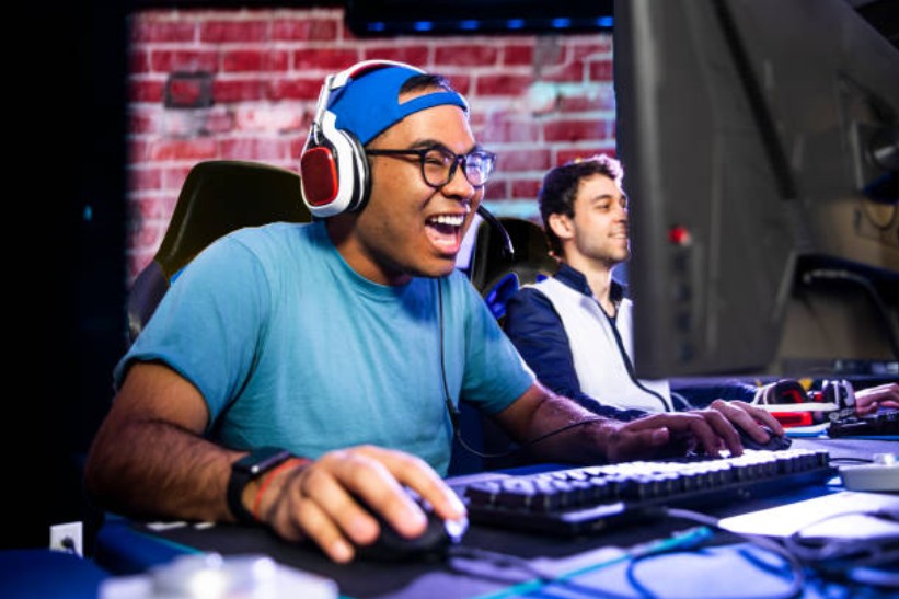 6 Ways Online Gaming Shapes Modern Entertainment